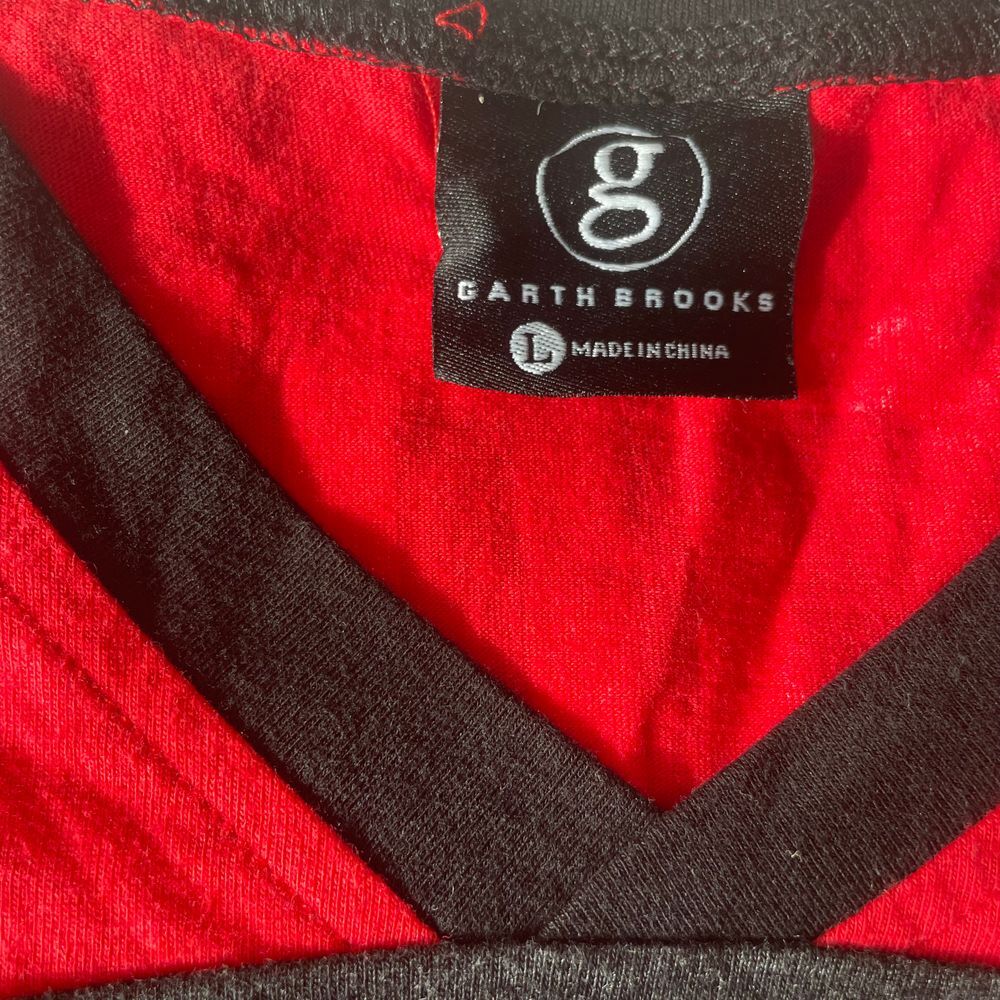 Garth Brooks Country Music Womens gray red Tour Jersey Shirt Short Sleeve Large - Picture 5 of 14